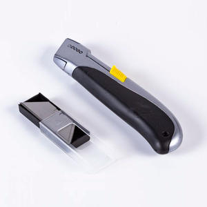 Dogo Cutter Autoretractil + 8 Hojas De Repuesto