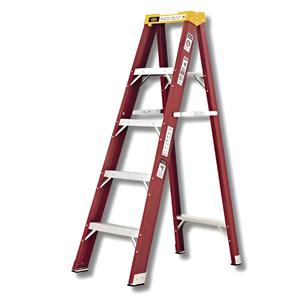 Dogo Escalera Dielectrica 5 Peldaños - 150 Kg