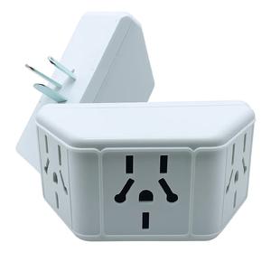 Ficha Adaptador Triple 3 Tomas Multinorma Con Neutro