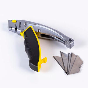 Dogo Cutter Retractil Hoja Trapezoidal